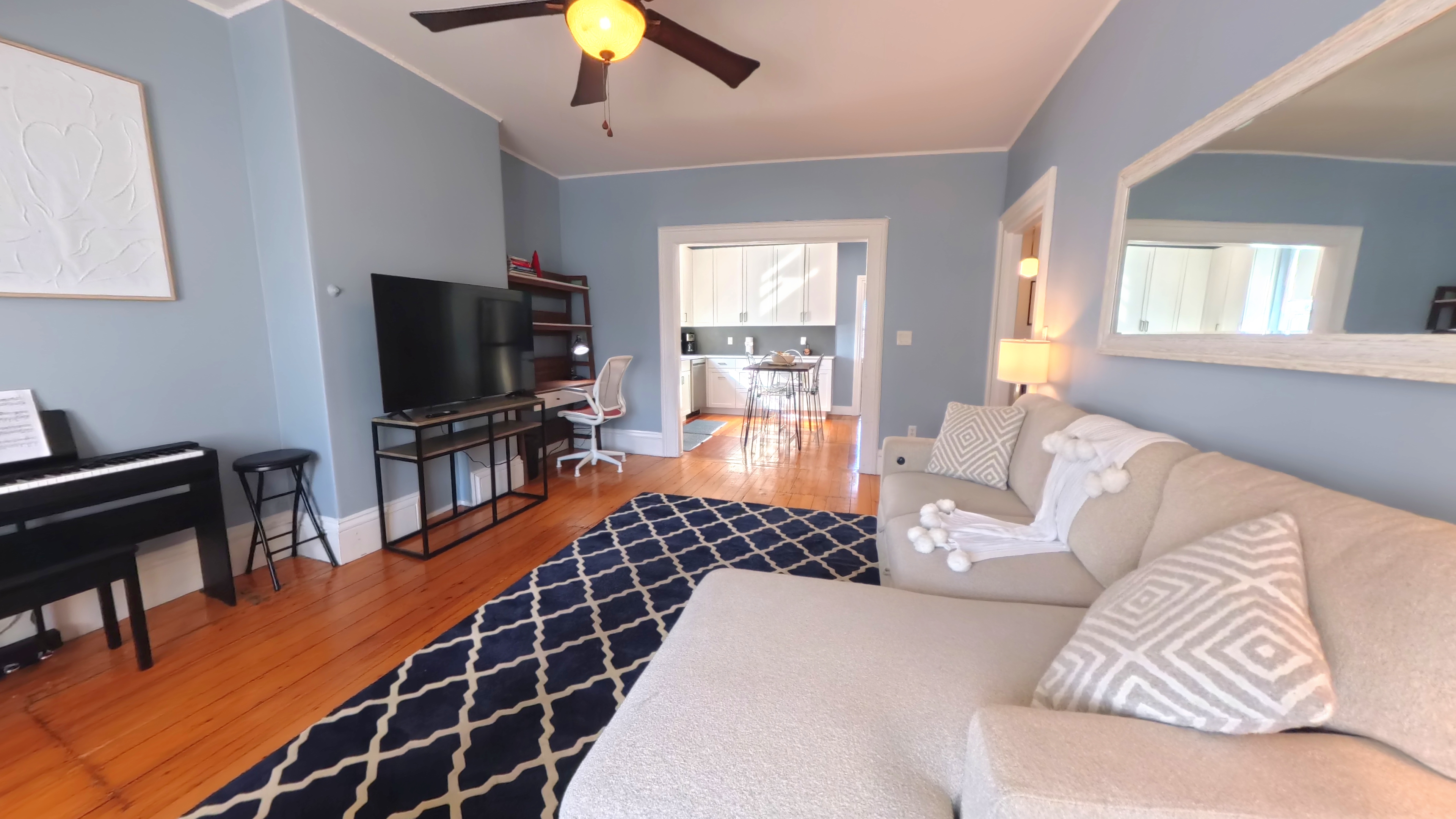 Photos of apartment on Walnut St.,Brookline MA 02445