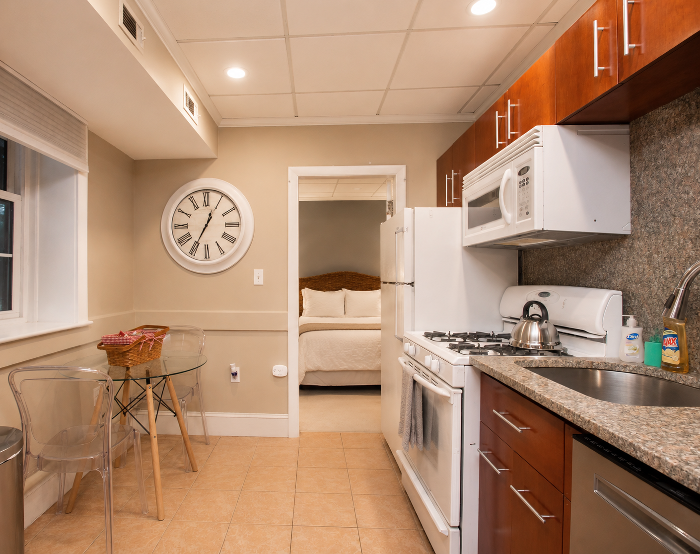 1253 Beacon St.