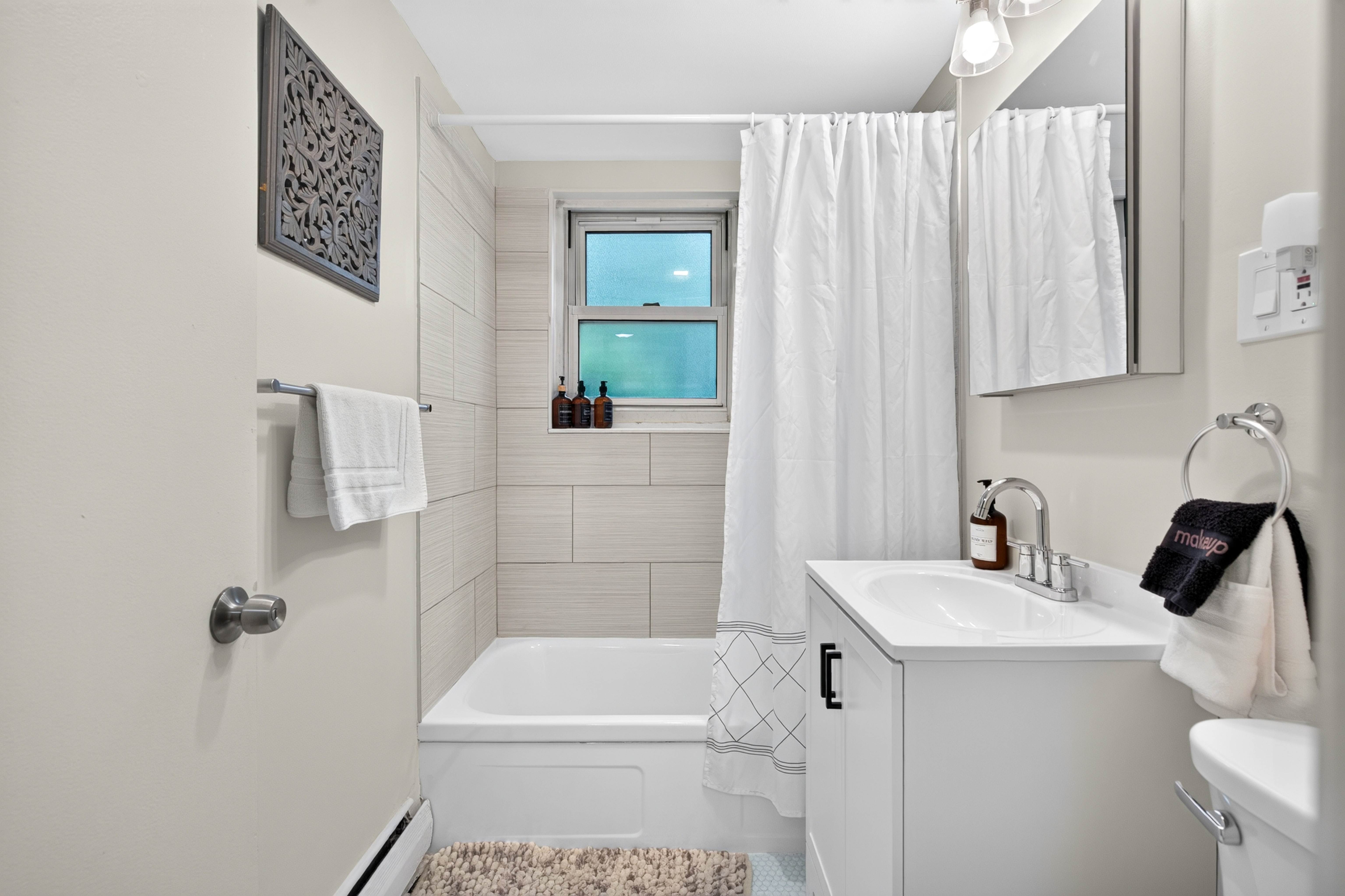 Photos of apartment on Chestnut St.,Brookline MA 02445