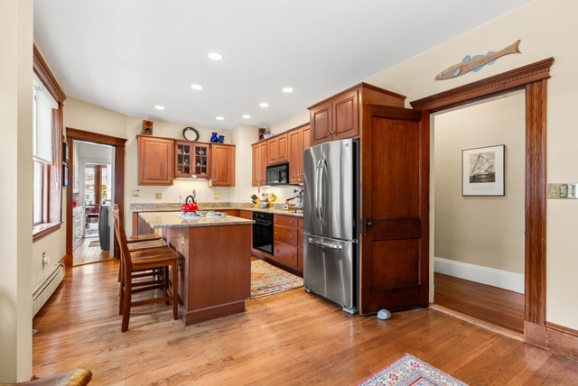 Photos of apartment on Fuller St.,Brookline MA 02446