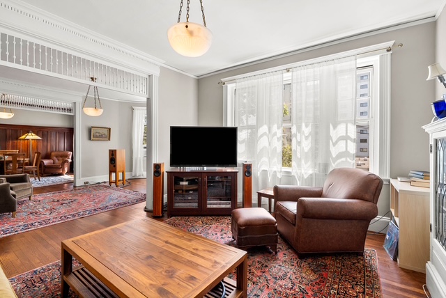 Photos of apartment on Fuller St.,Brookline MA 02446