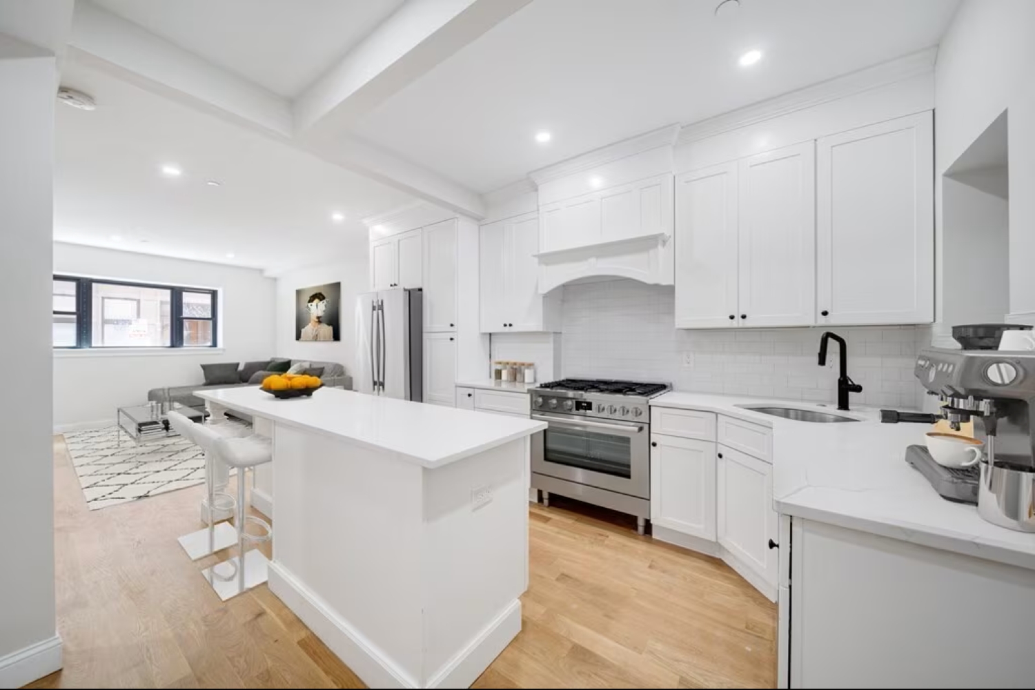 Photos of apartment on Garden Ct St.,Boston MA 02113