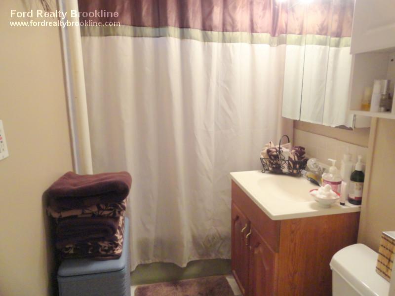 Photos of apartment on Beacon St.,Brookline MA 02446