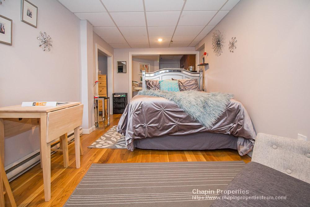 Pictures of  property for rent on Beacon St., Brookline, MA 02446