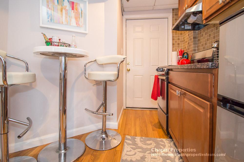 1029 Beacon St, Longwood