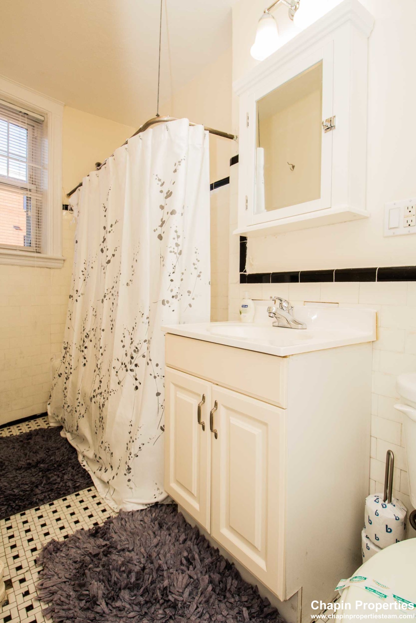 191 Kent St, Longwood