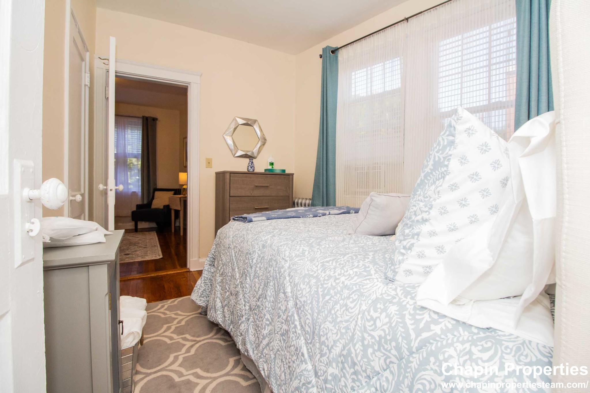 191 Kent St, Longwood