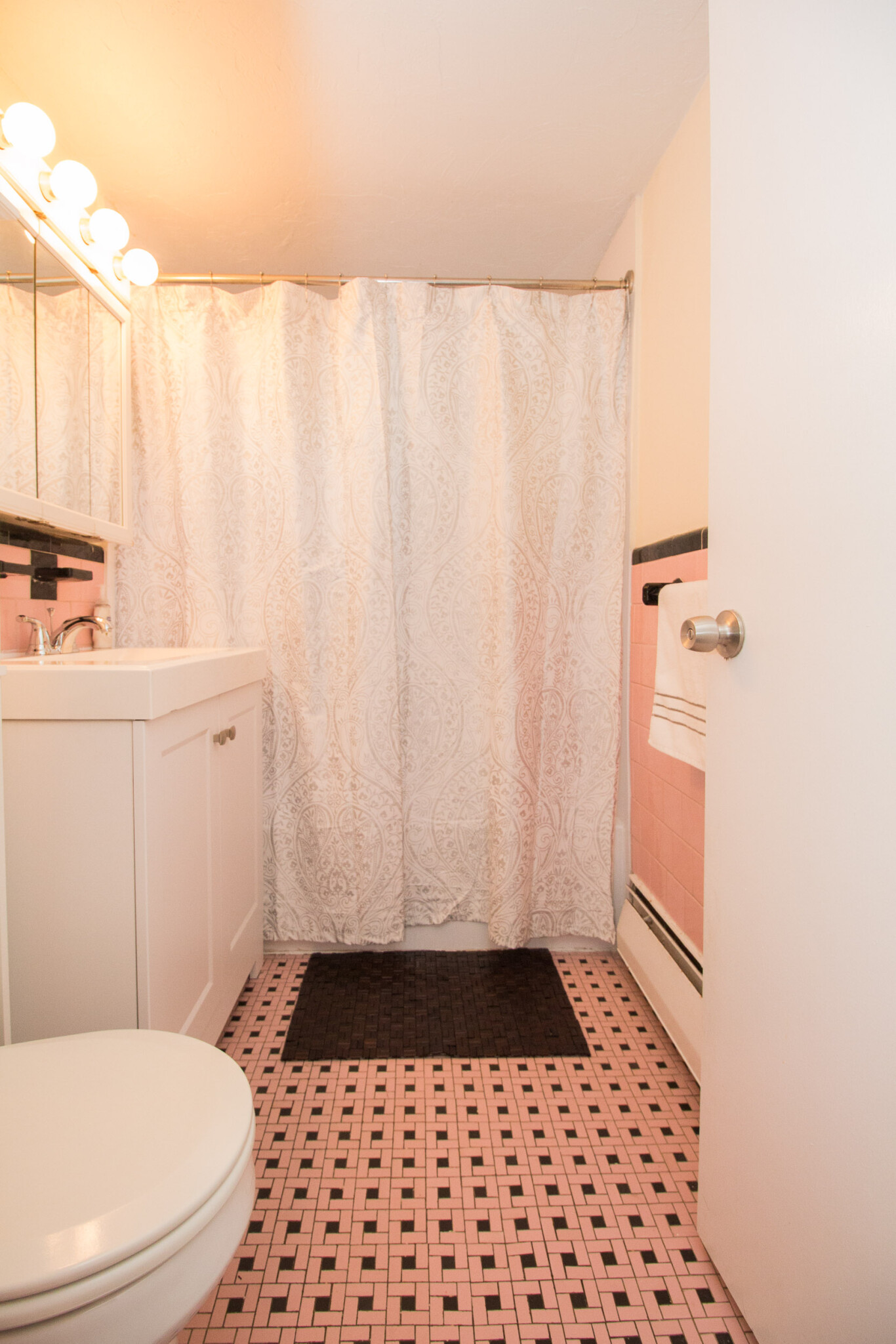 79 Chestnut St, Chestnut Hill