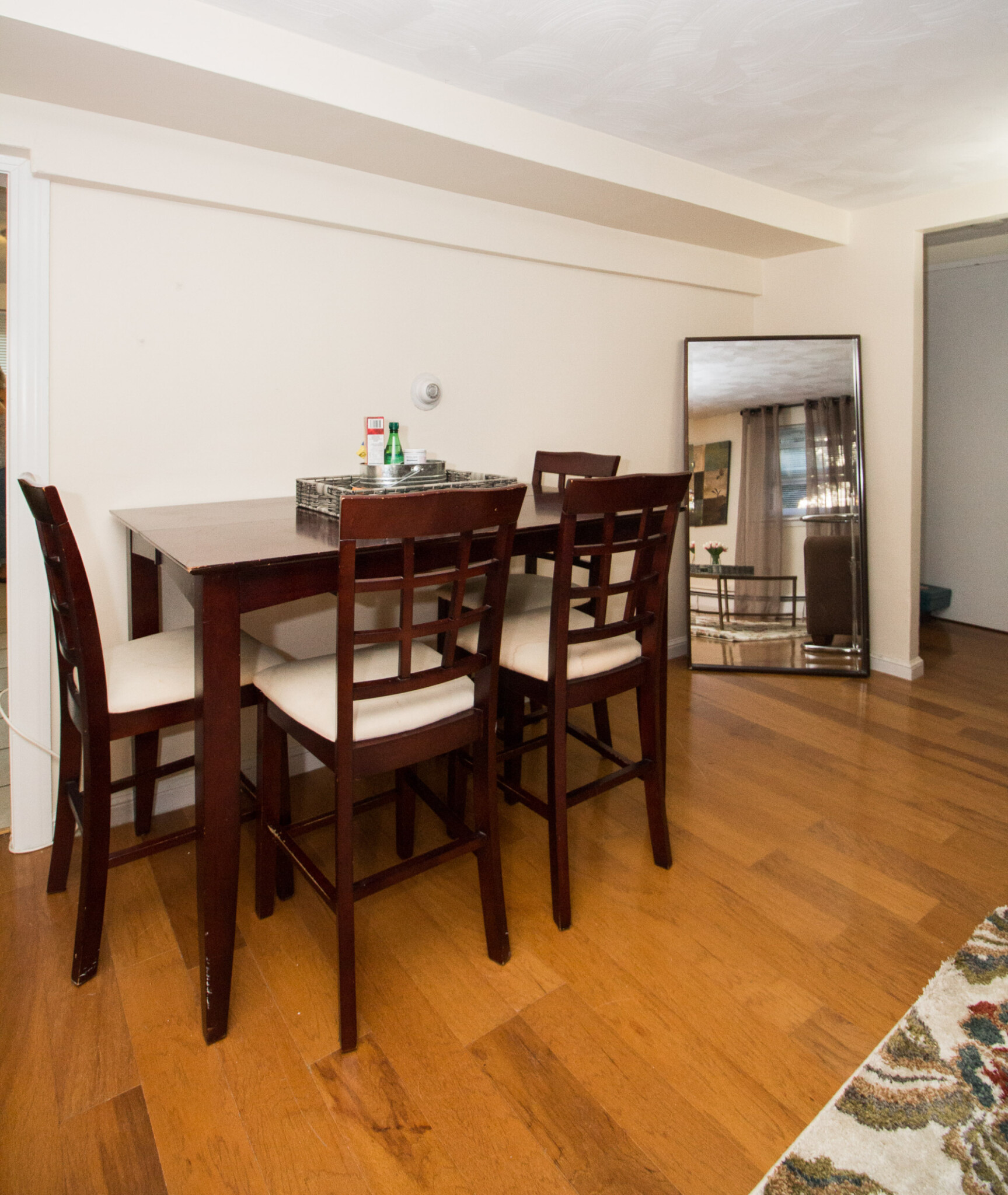 79 Chestnut St, Chestnut Hill