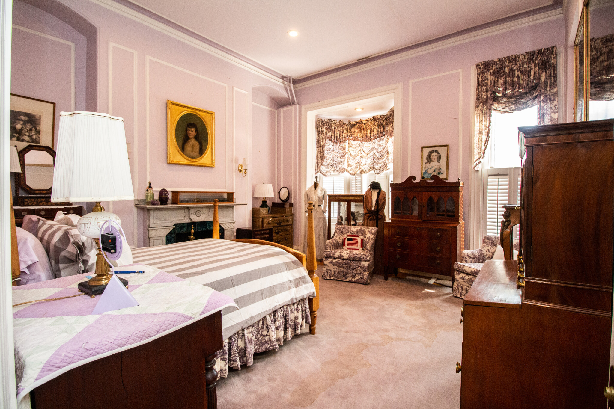 Photos of apartment on Beacon St.,Boston MA 02116