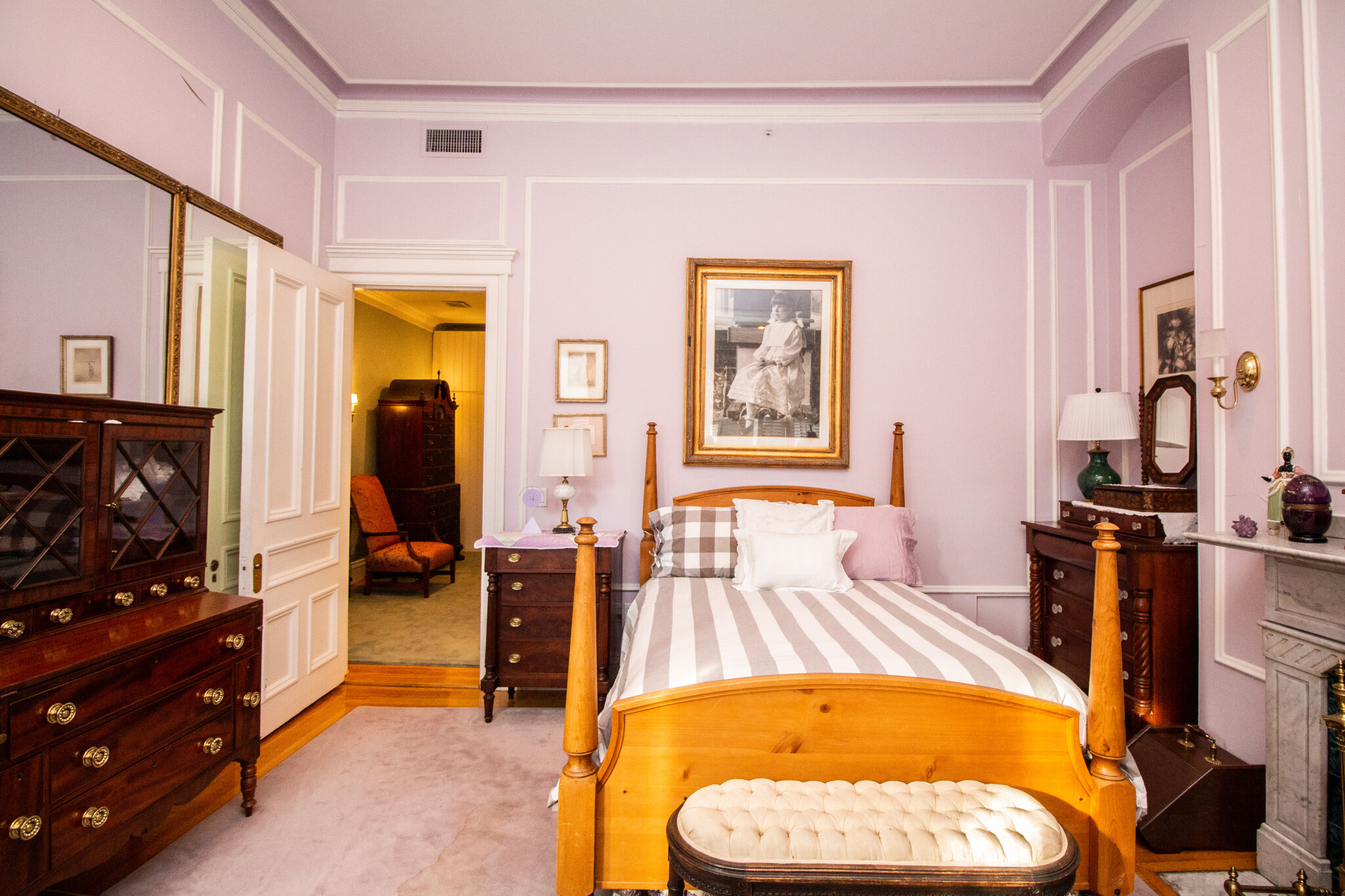 Photos of apartment on Beacon St.,Boston MA 02116