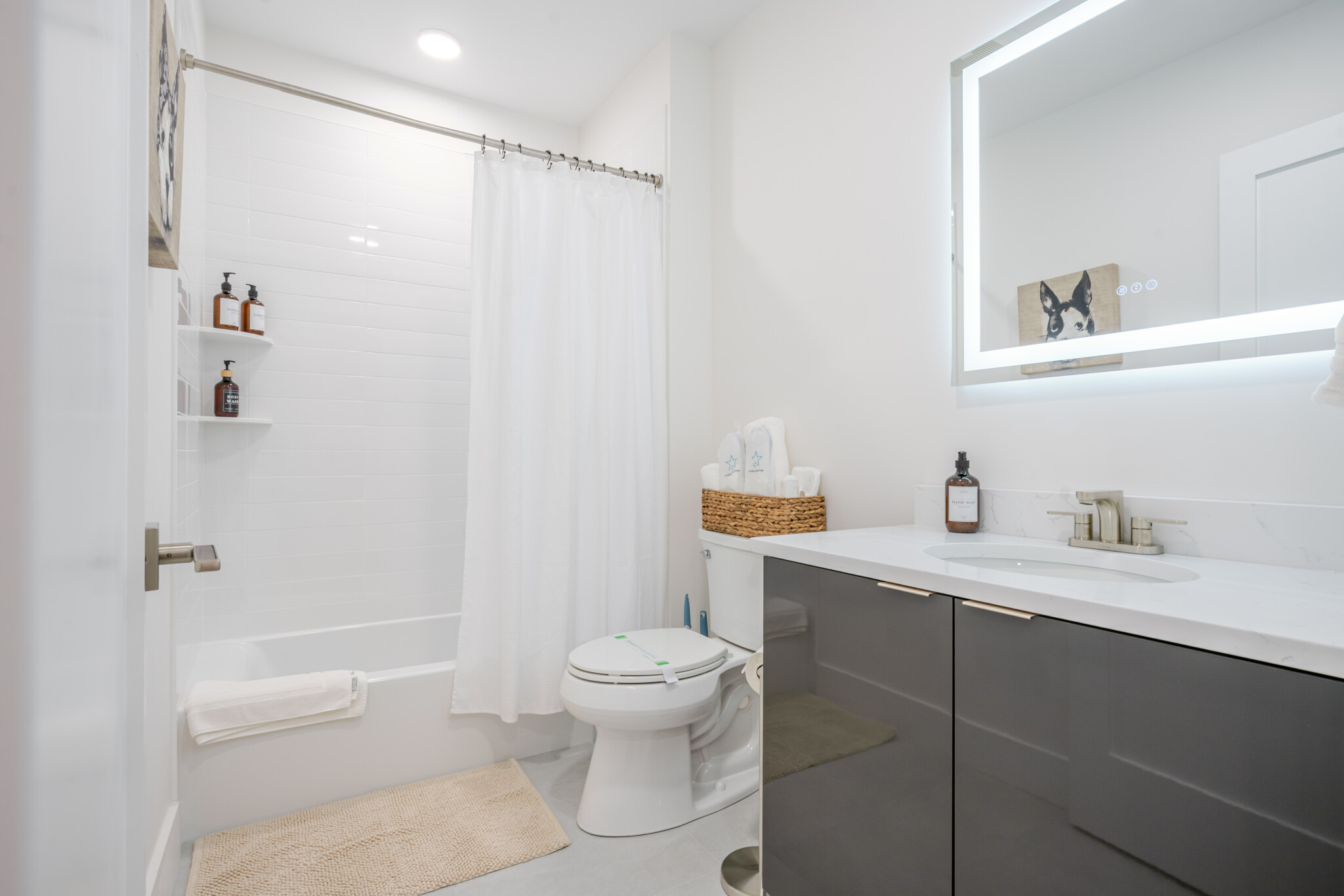 Photos of apartment on Hichborn St.,Boston MA 02135