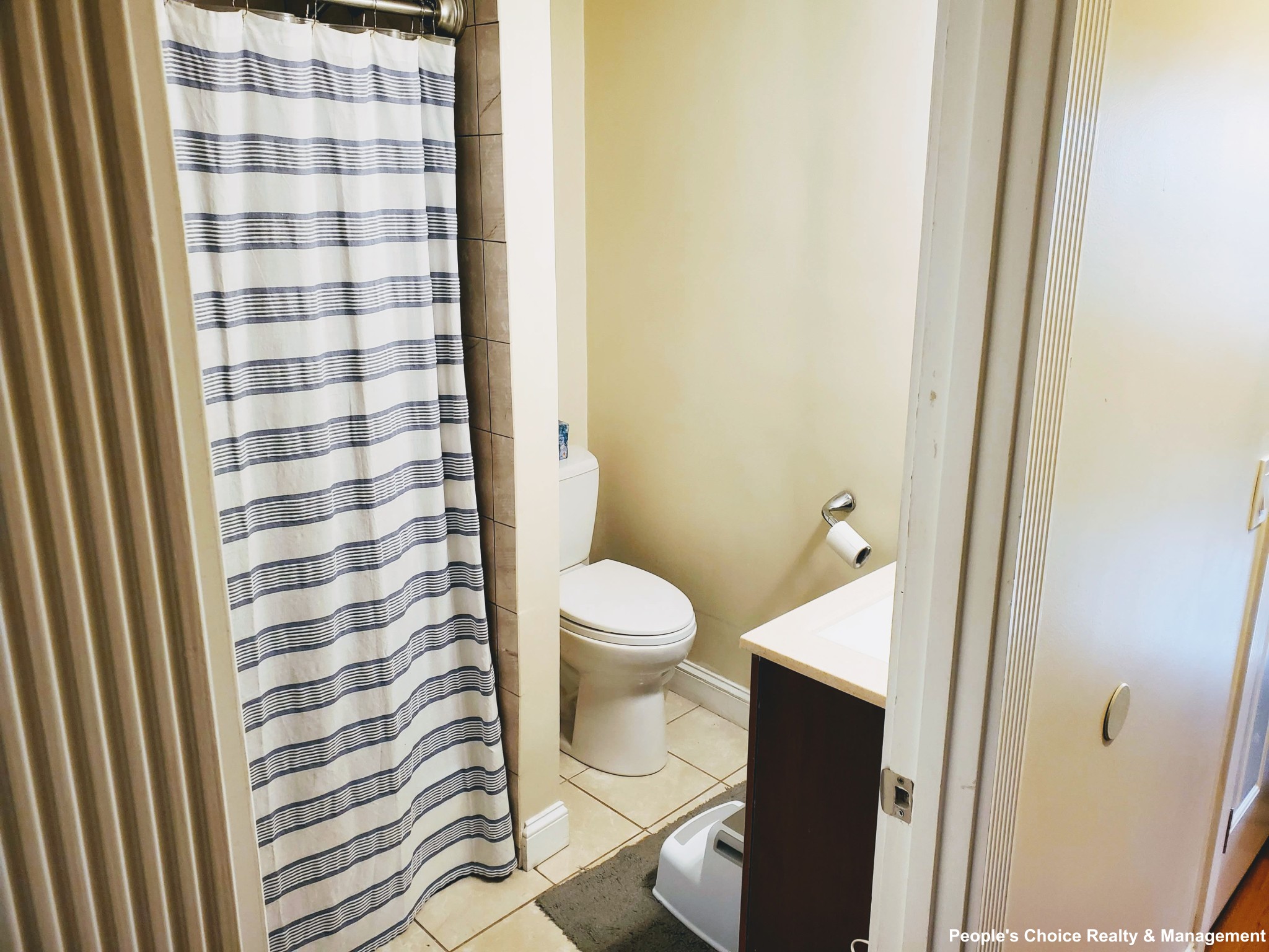 Photos of apartment on Vinal Ave.,Somerville MA 02143