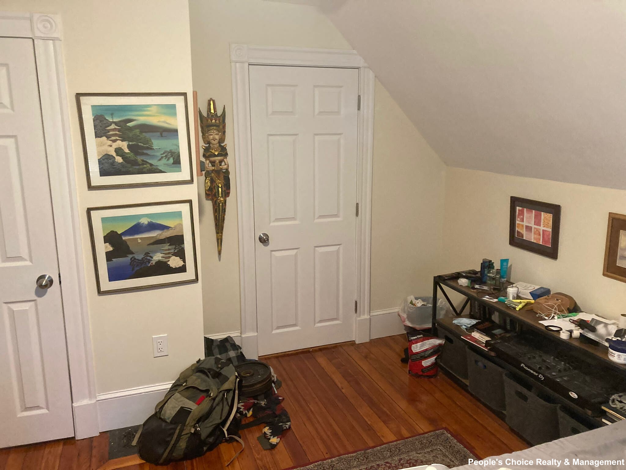 39 Grove St, Davis Square