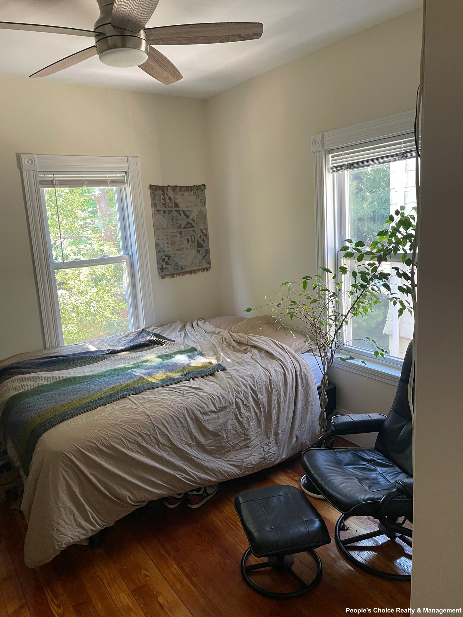 39 Grove St, Davis Square