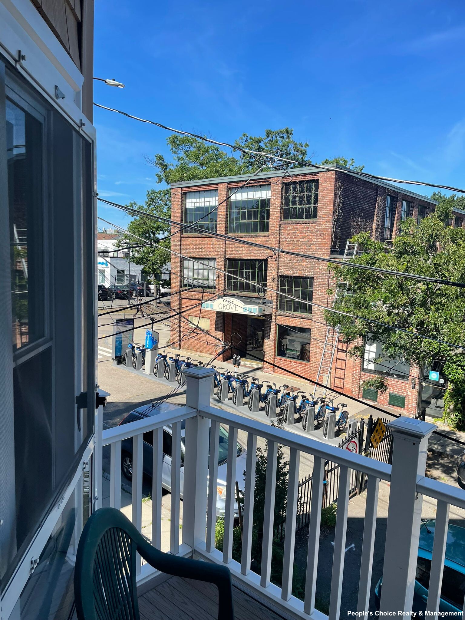 39 Grove St, Davis Square