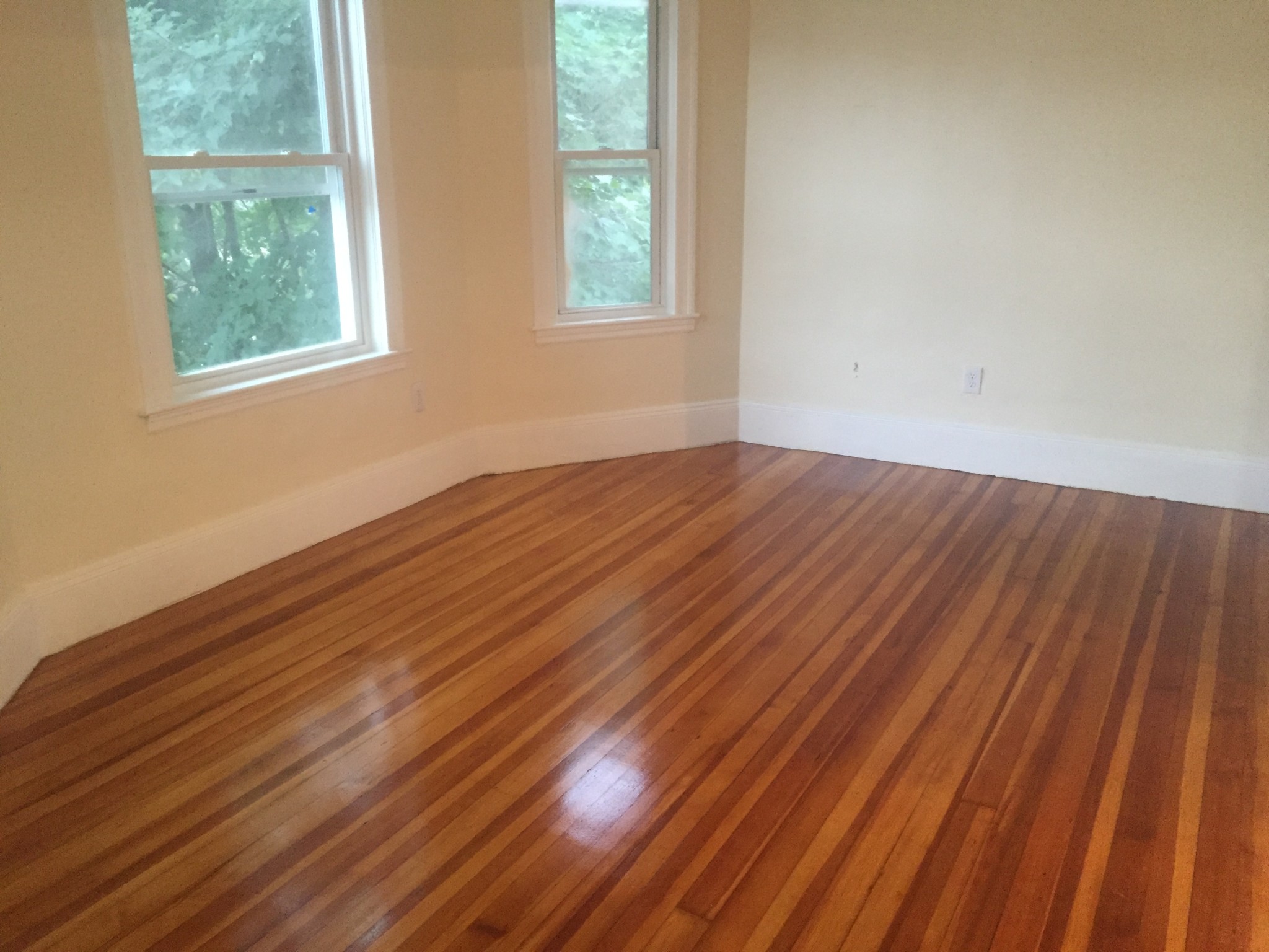 3 bed, 1 bath apartment for rent at 9 Alvan Ter Unit 1, Dorchester — photo 4 of 7