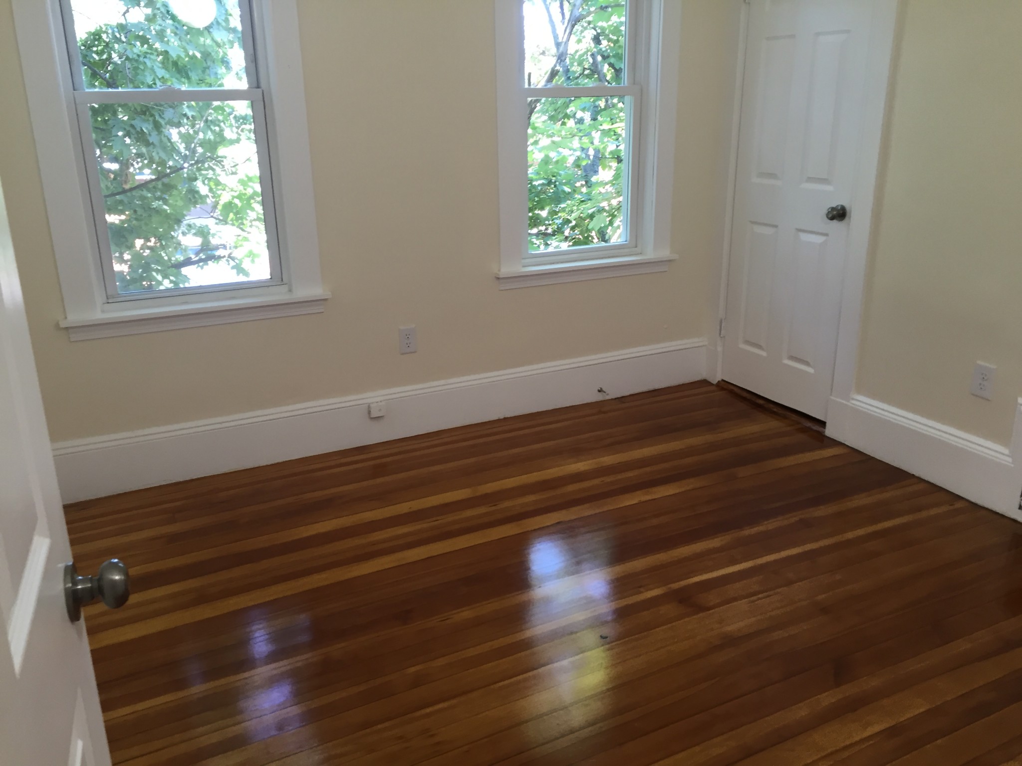 3 bed, 1 bath apartment for rent at 9 Alvan Ter Unit 1, Dorchester — photo 6 of 7