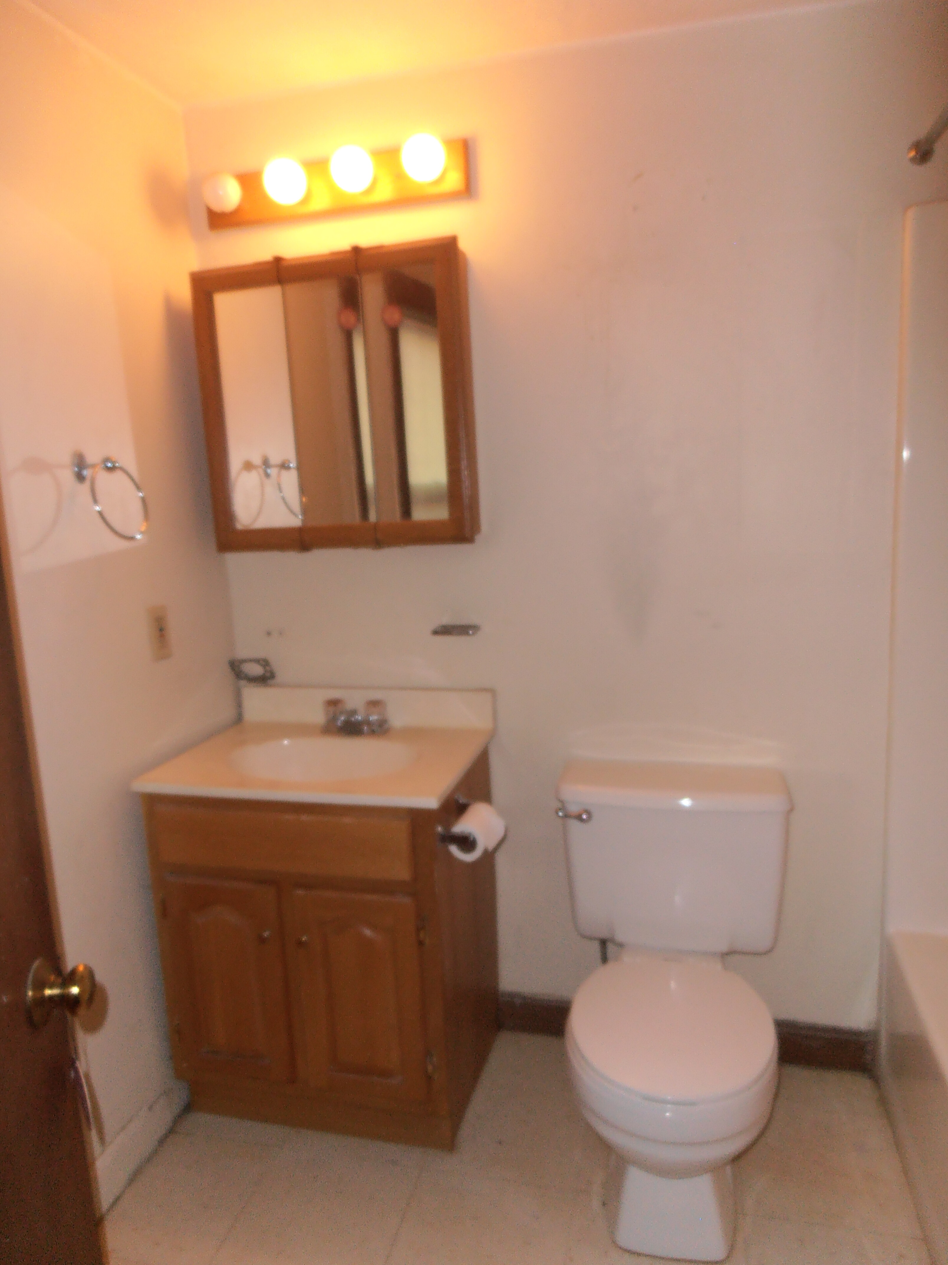 640 Washington St, Sunset Lake