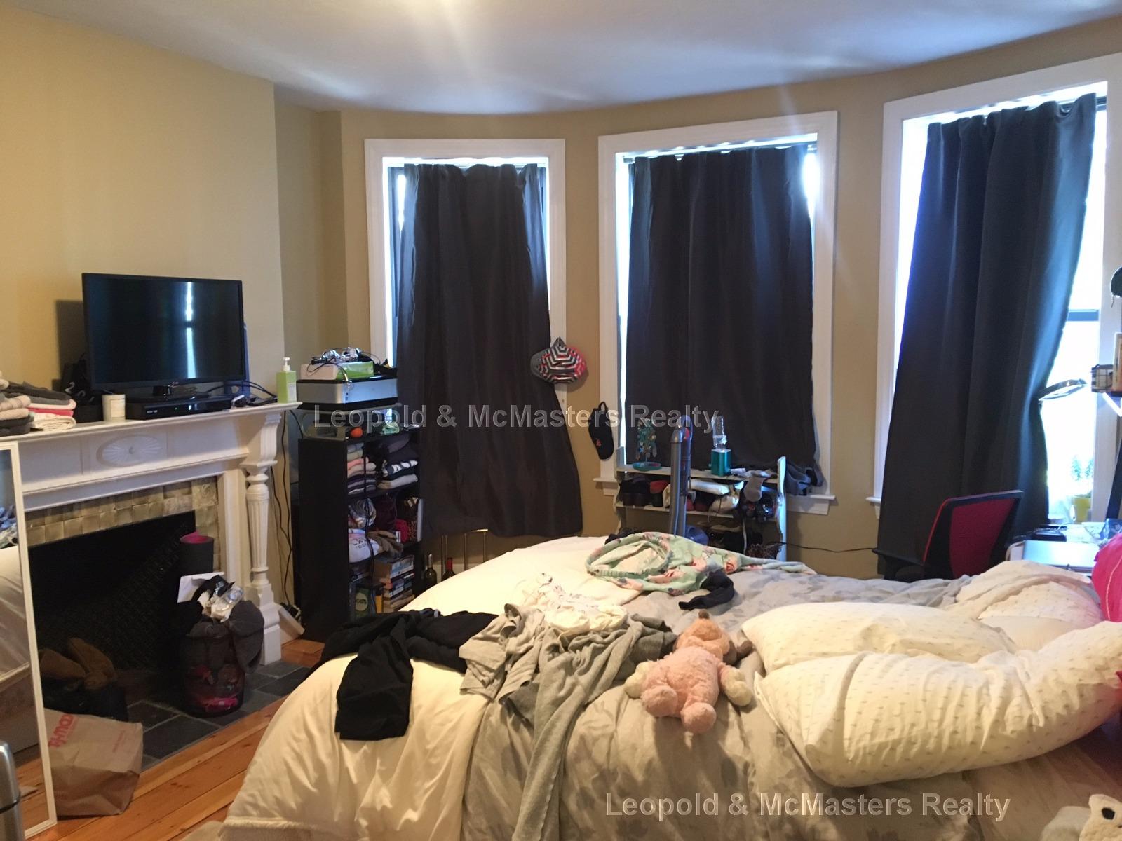 17 Highgate St, Allston