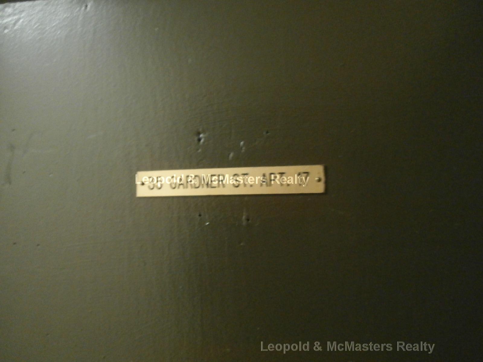 35 Gardner St, Allston