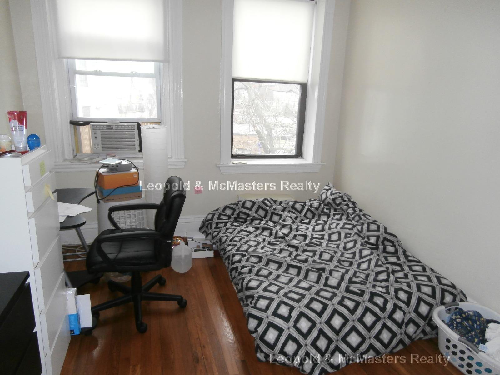 35 Gardner St, Allston