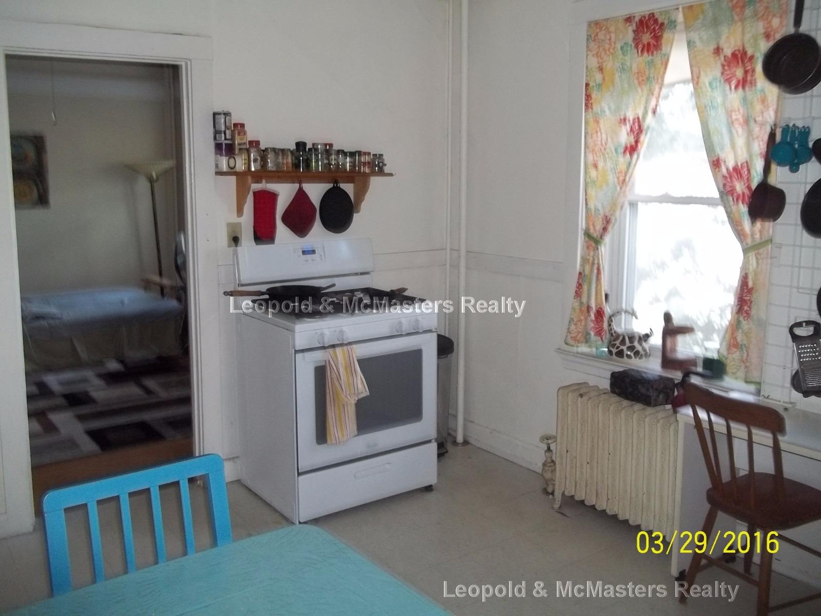 220 South St, Jamaica Plain