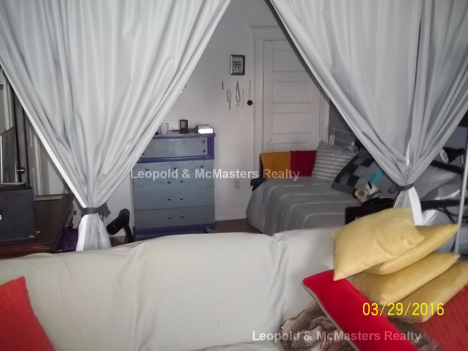 220 South St, Jamaica Plain