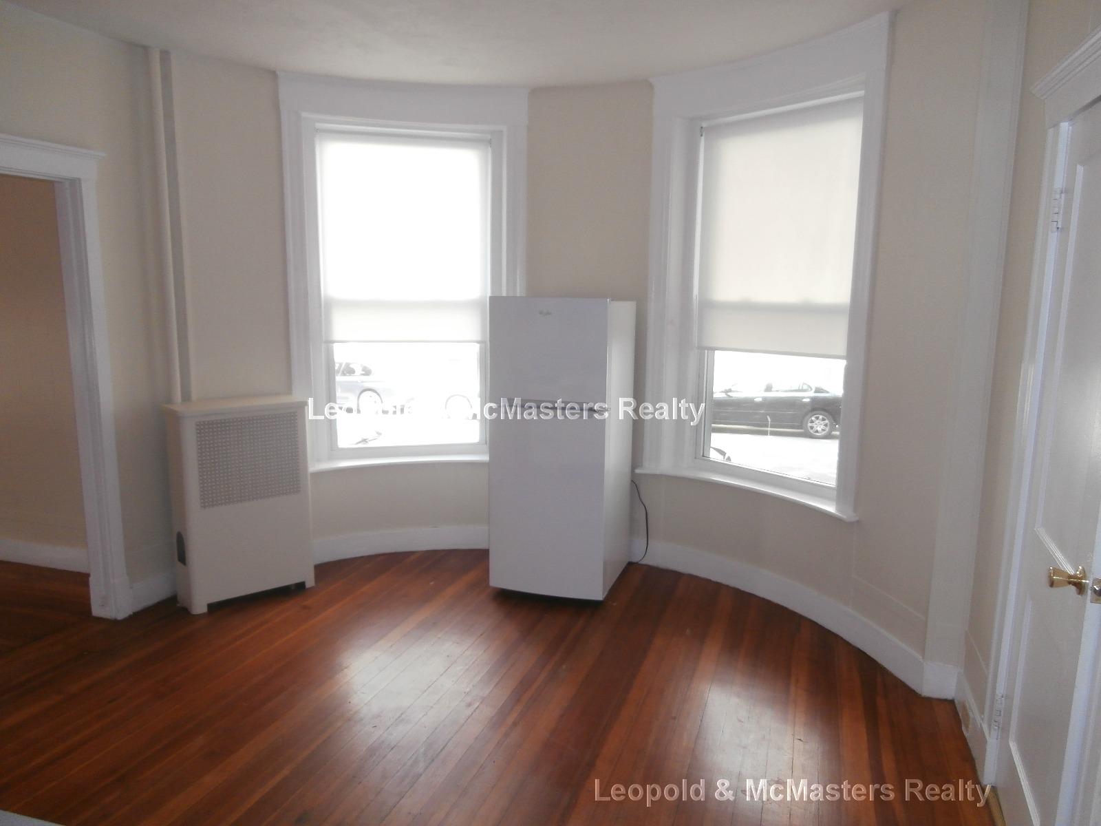 1114 Commonwealth Ave, Allston