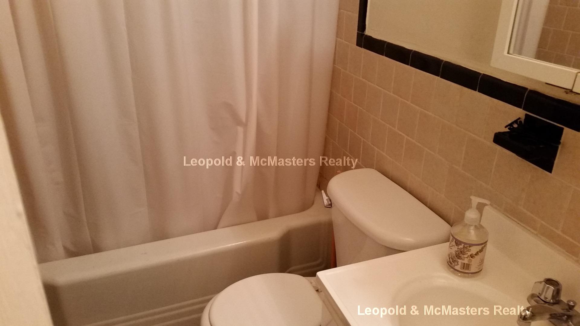 379 Commonwealth Ave, Back Bay