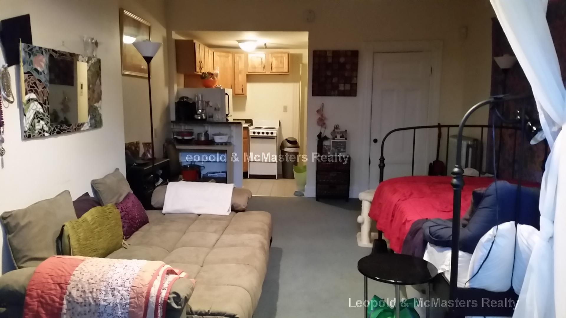 379 Commonwealth Ave, Back Bay