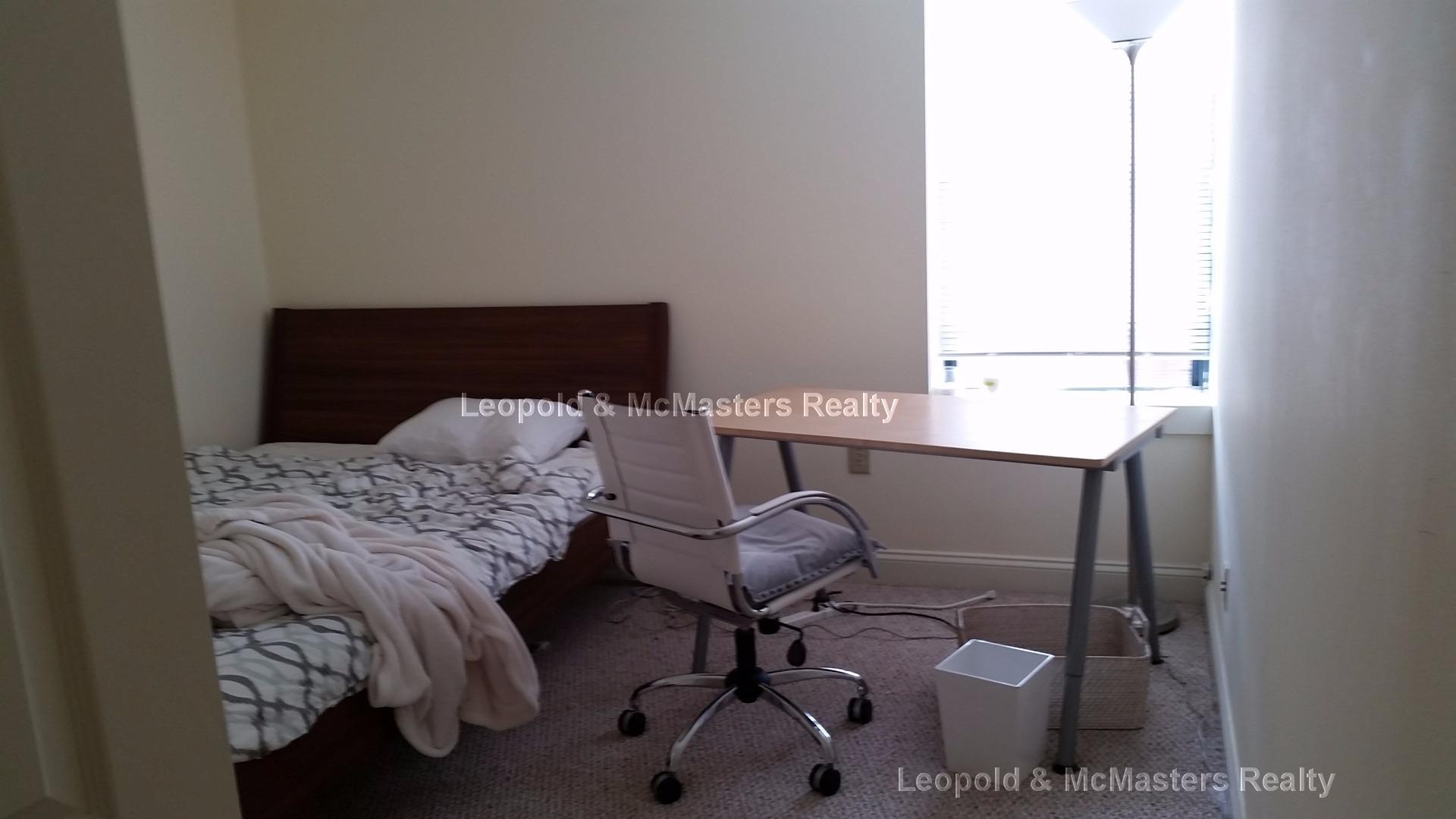 100 Jersey St, Fenway