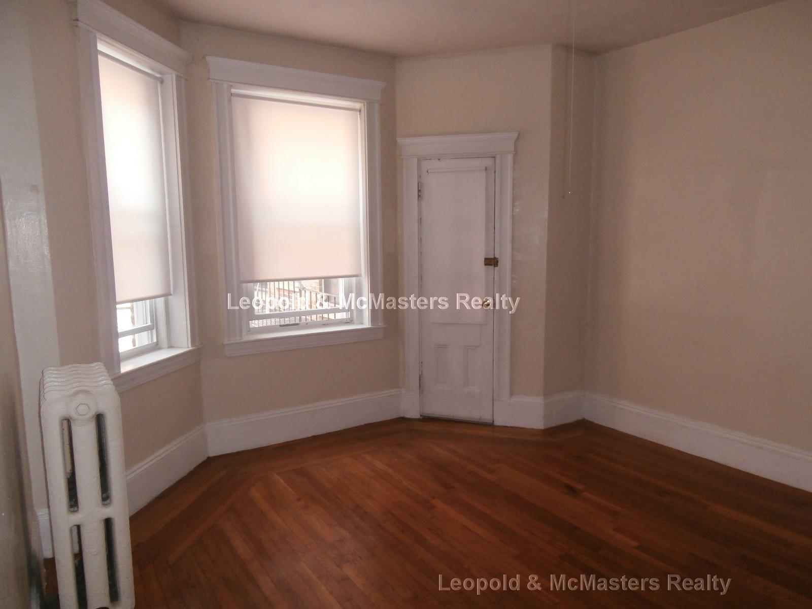 11 Royce Rd, Allston