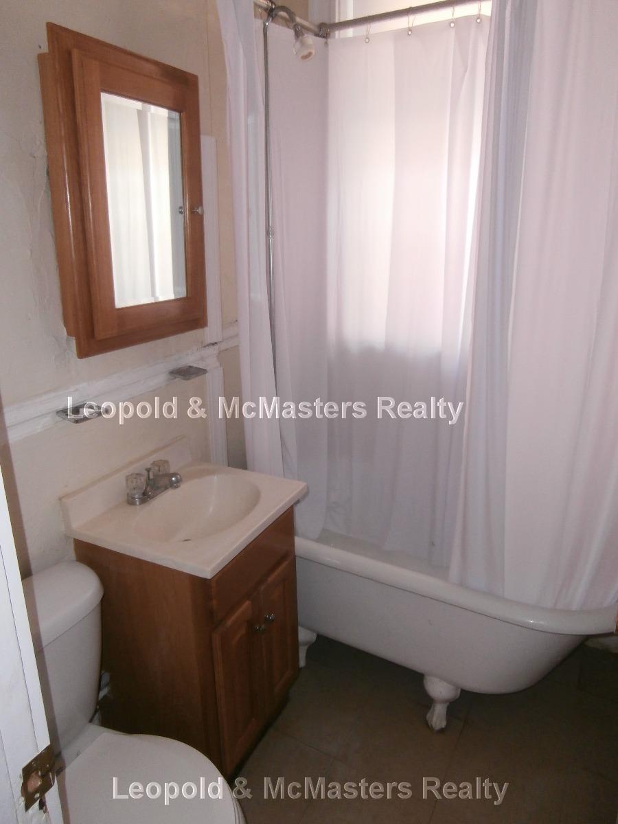 11 Royce Rd, Allston