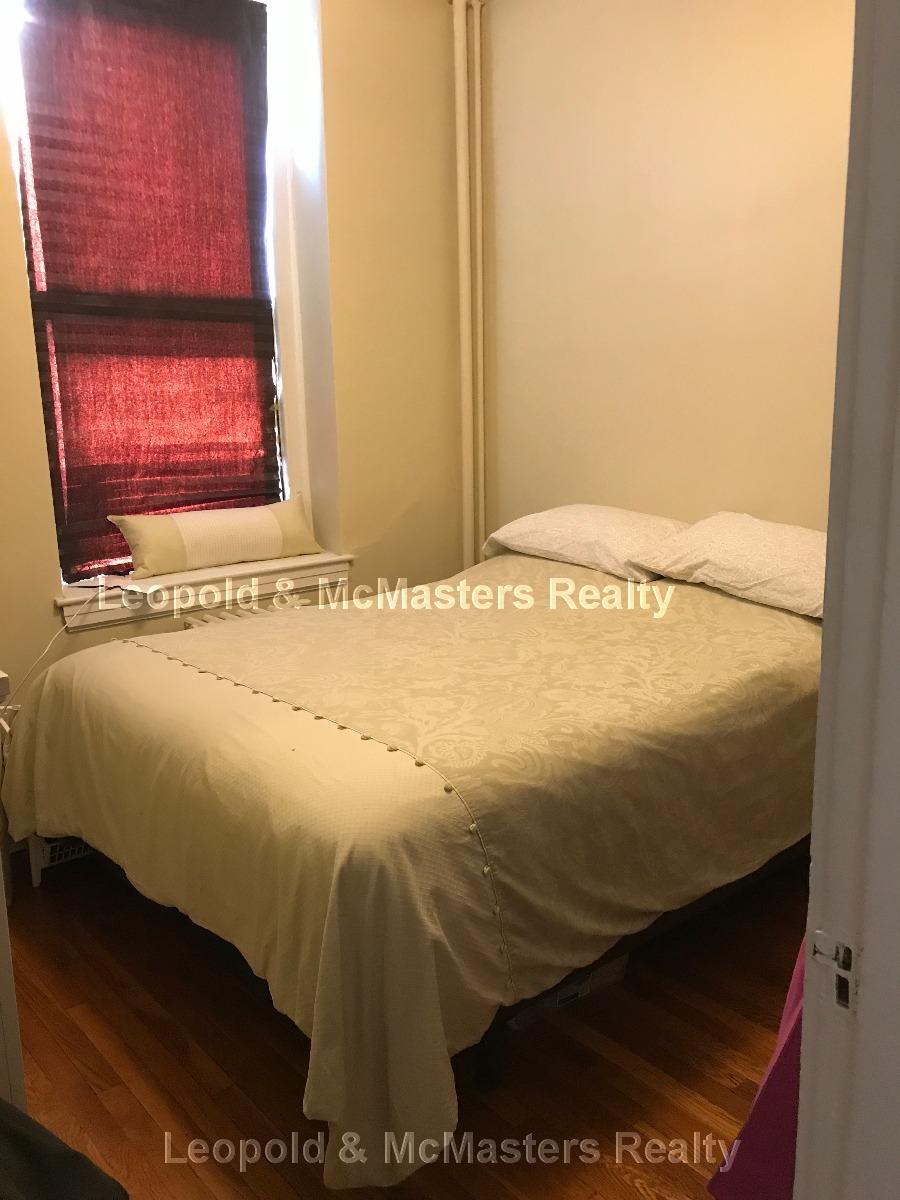 223 Essex St, Wyoming