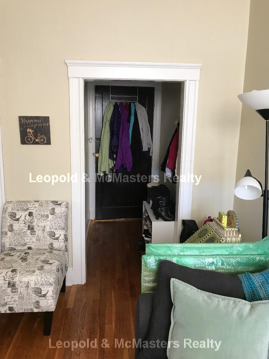 223 Essex St, Wyoming