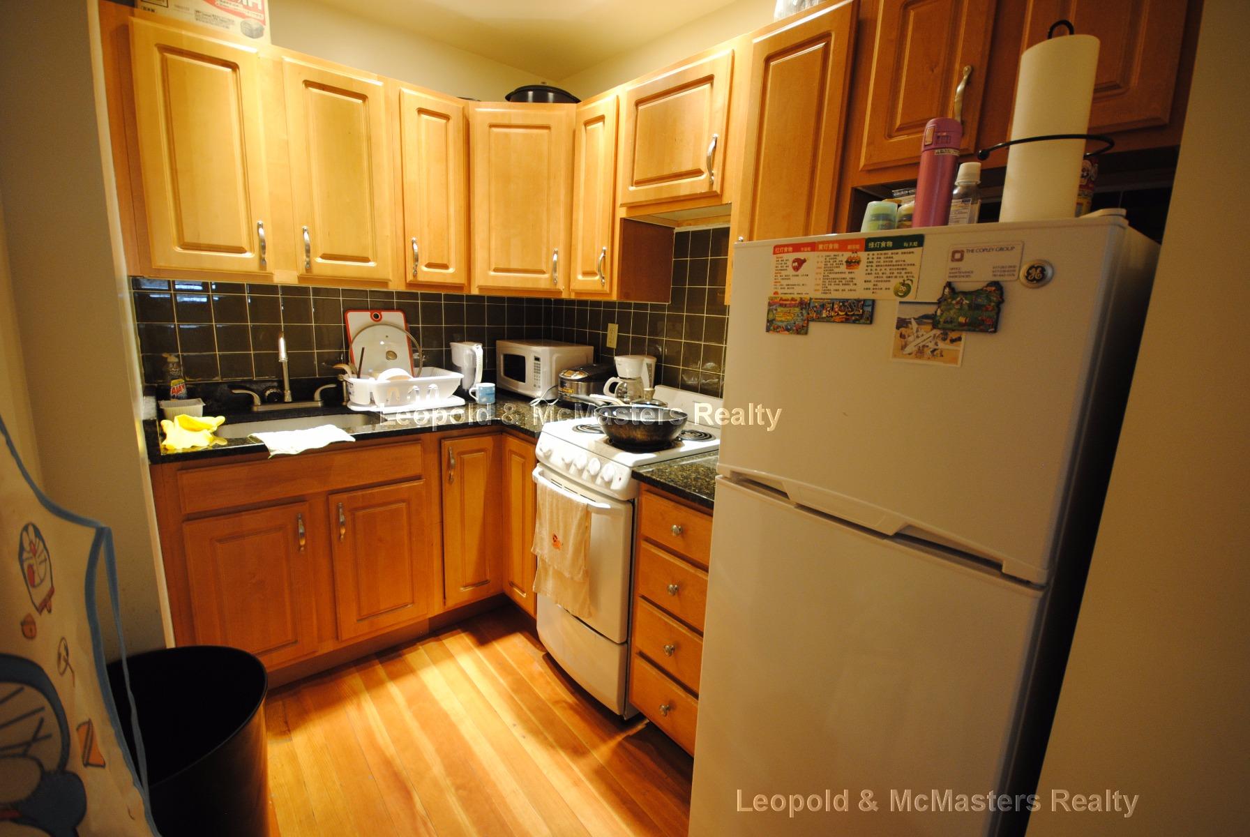 457 Centre St, Newton Corner