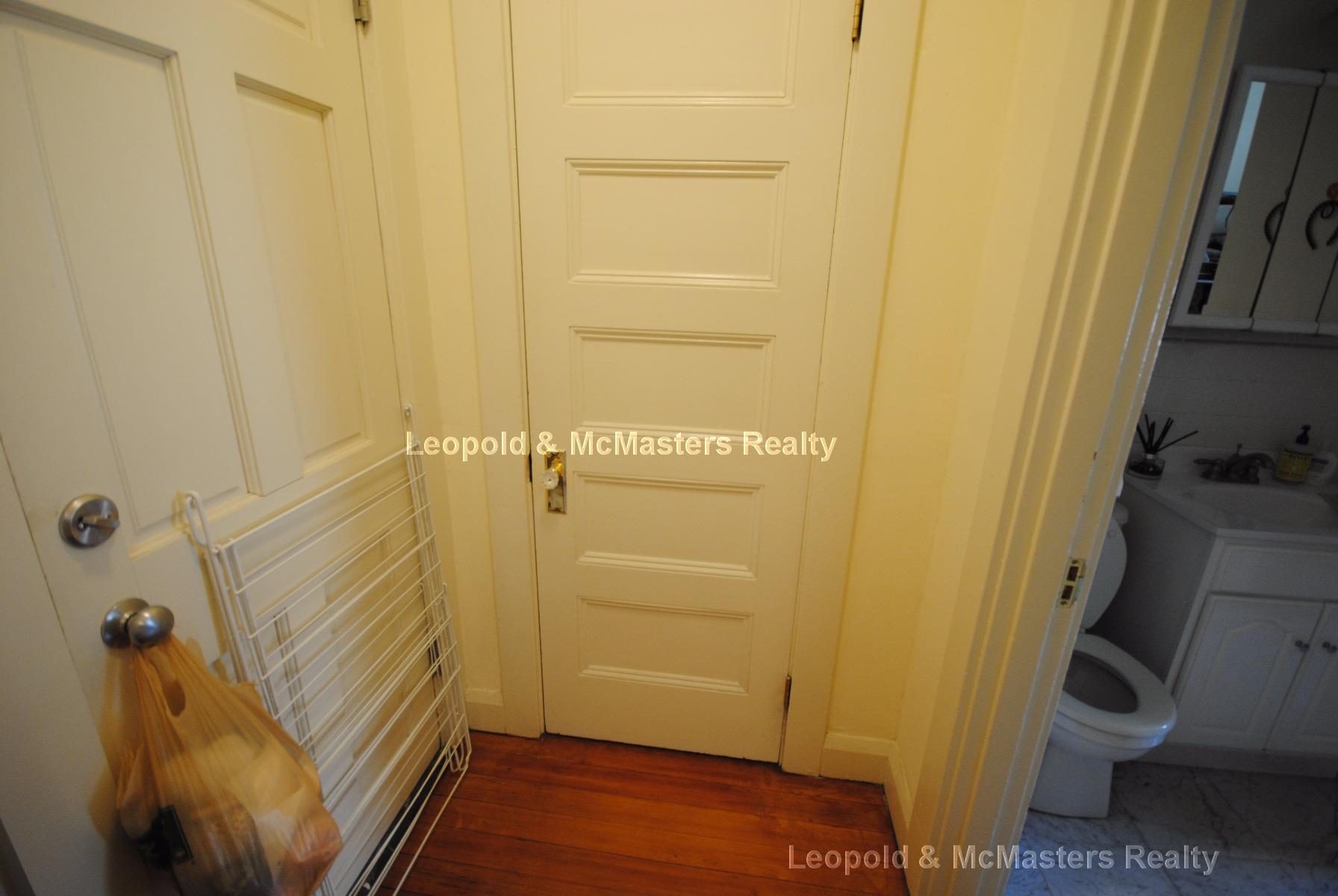 457 Centre St, Newton Corner