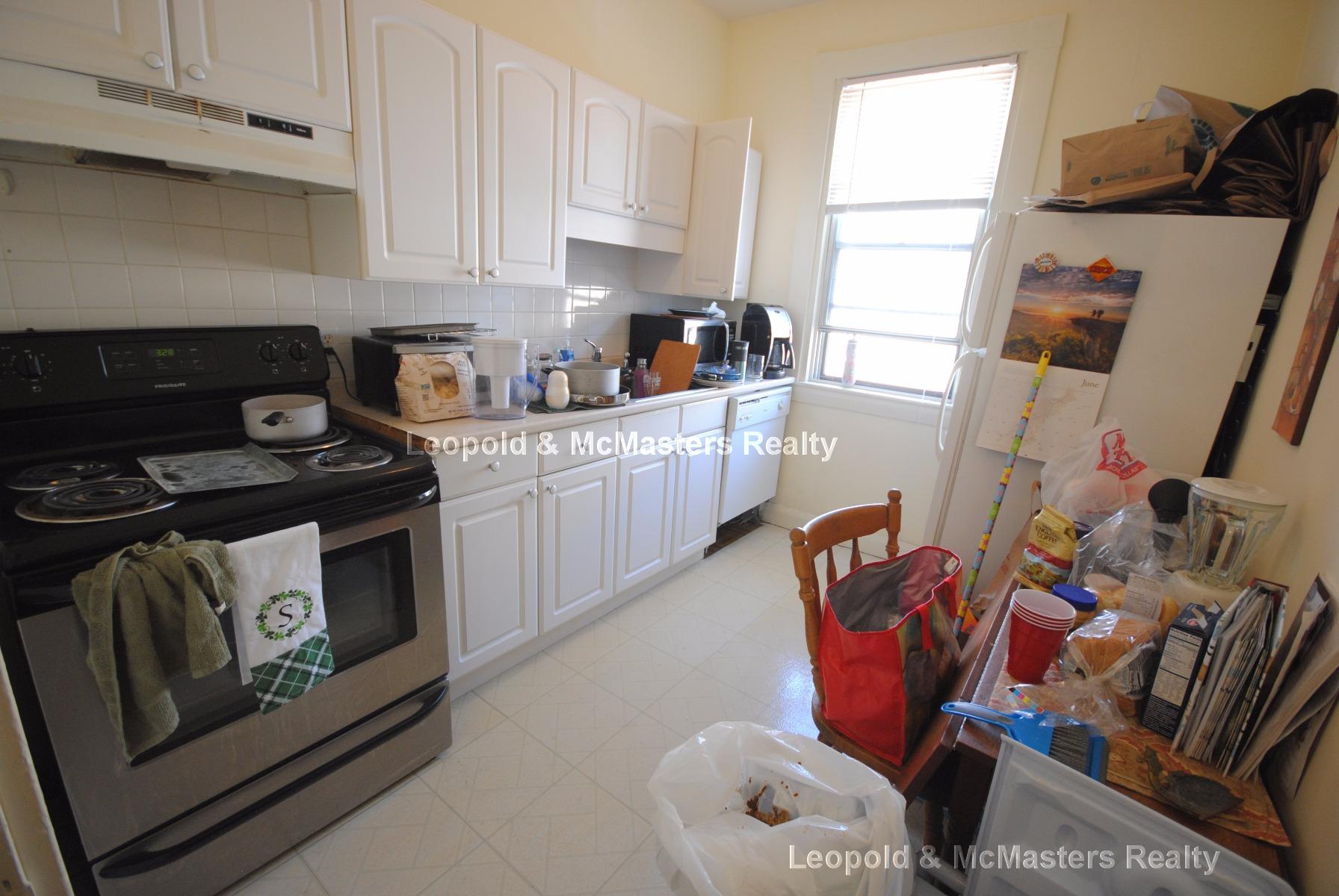 457 Centre St, Newton Corner