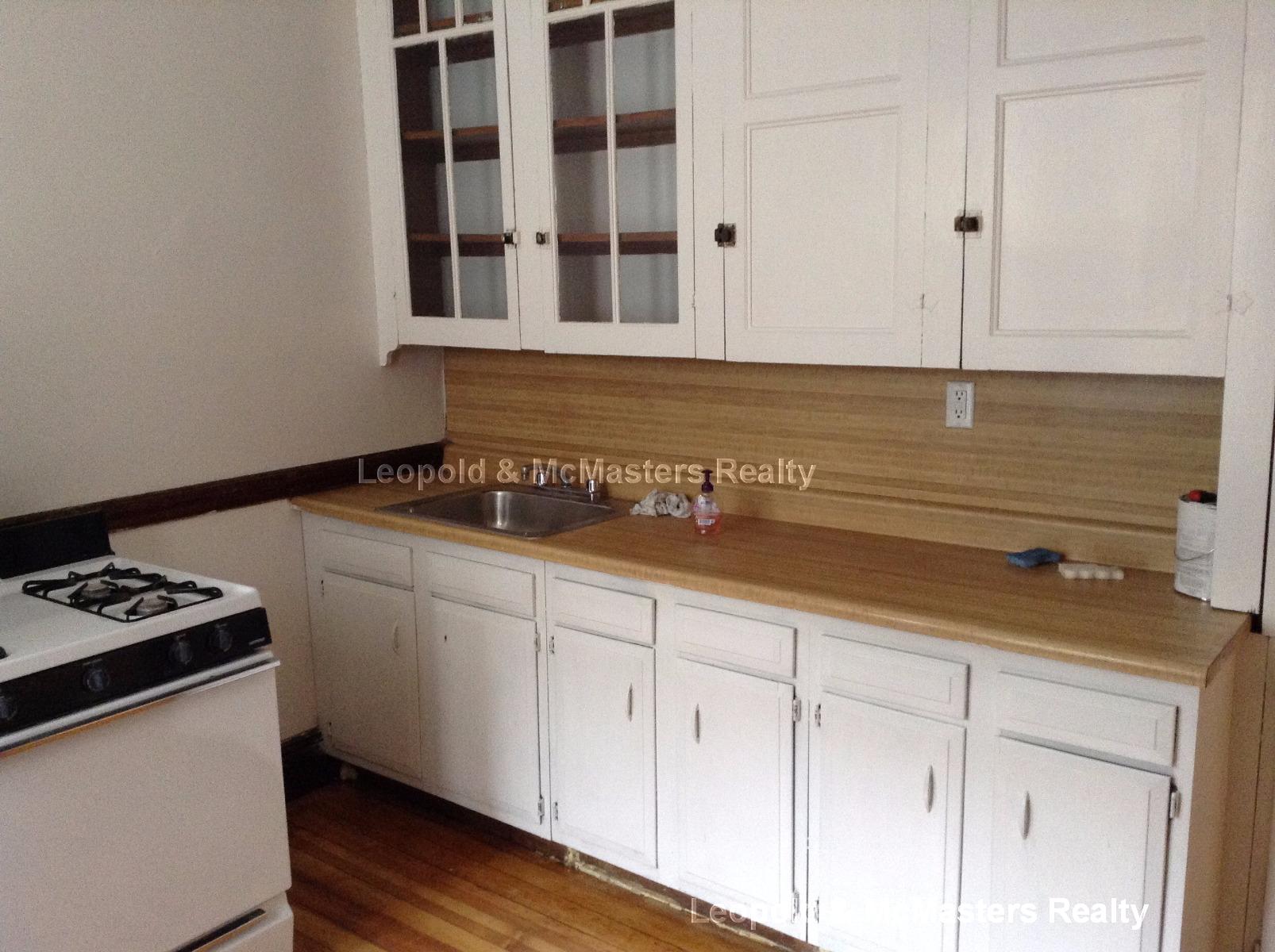 30 Bellevue St, West Roxbury