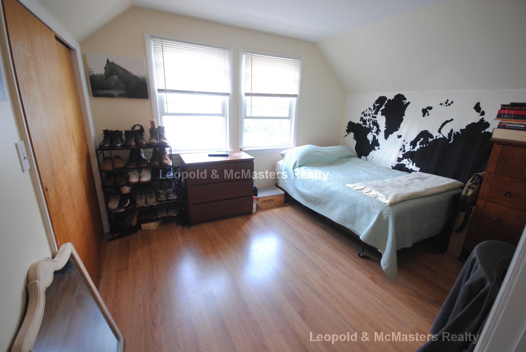 350 California St, Newtonville