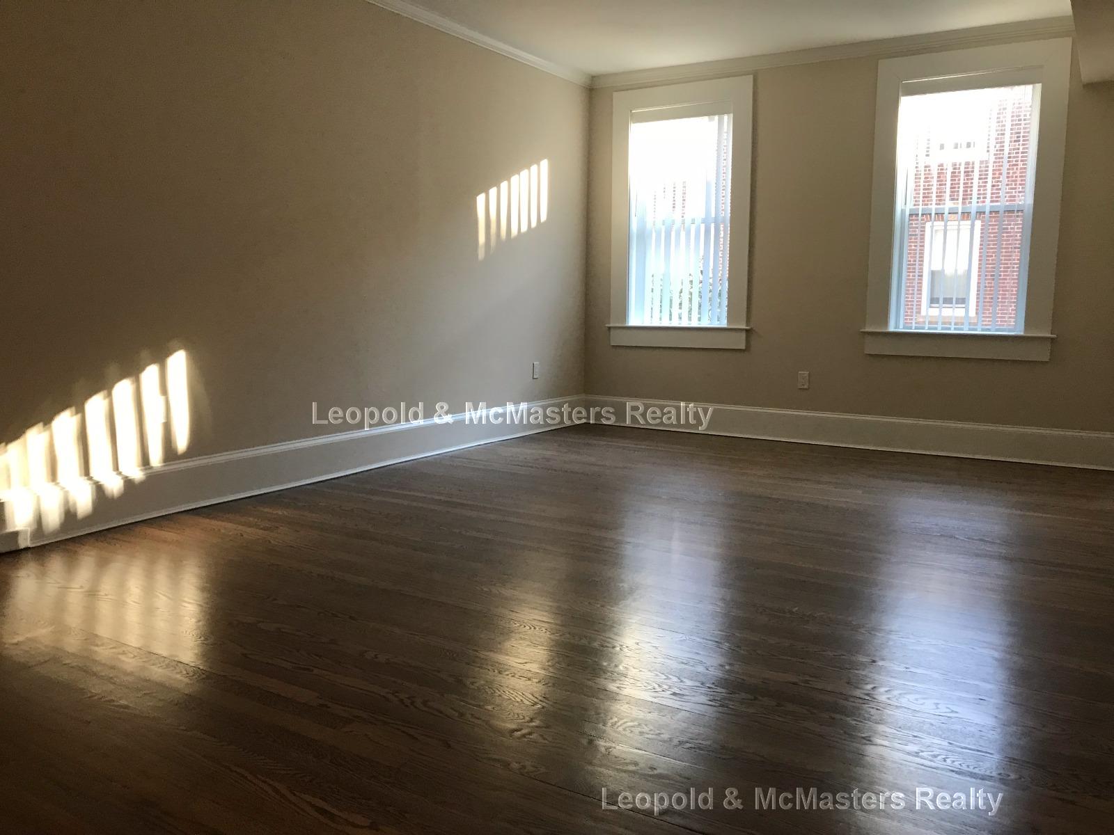 16 Short St, Coolidge Corner