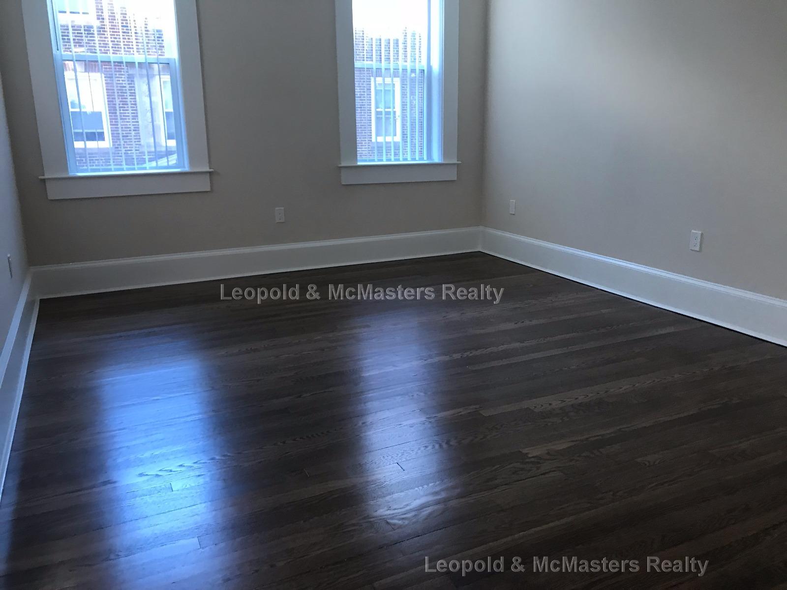 16 Short St, Coolidge Corner