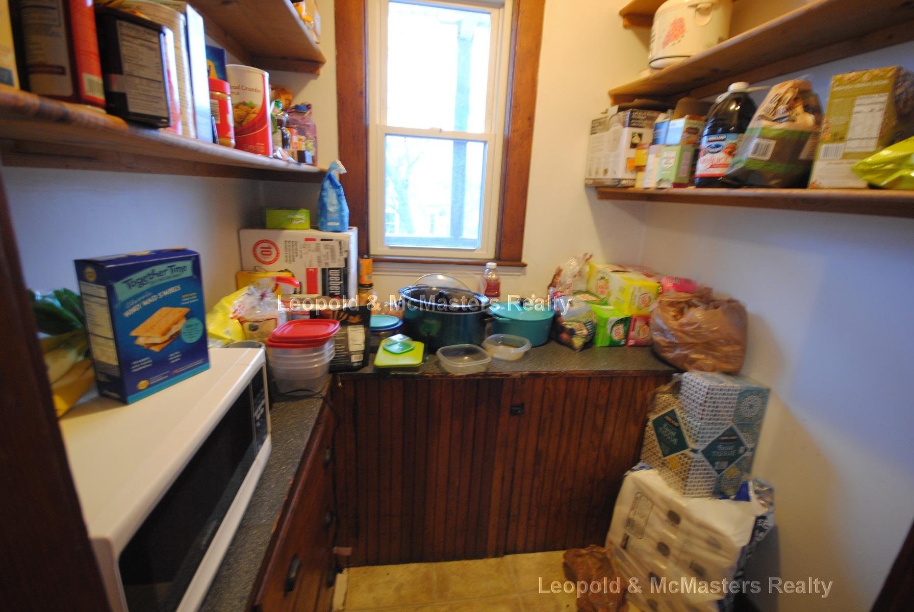 44 Easton St, Allston