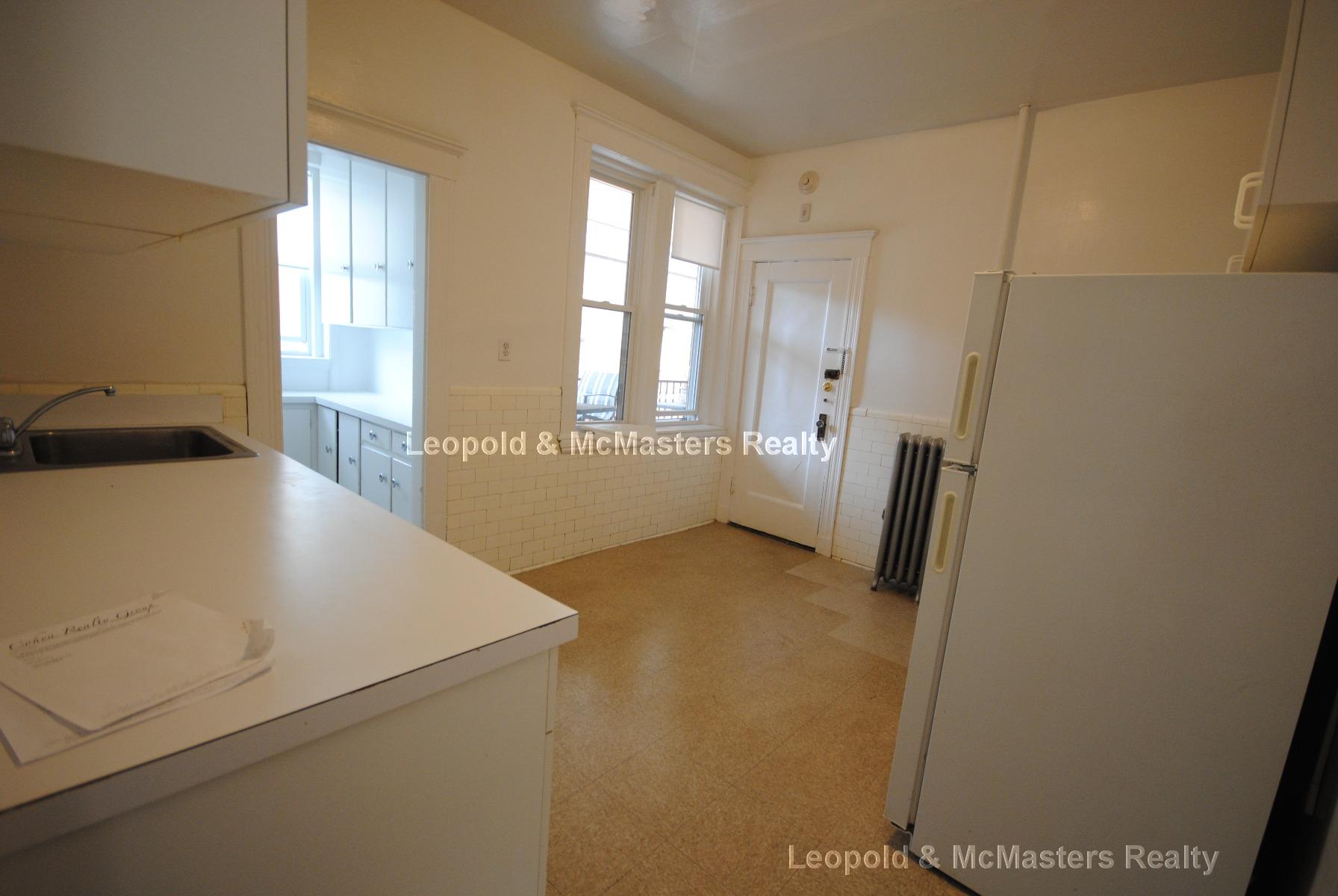 83 Winchester St, Coolidge Corner