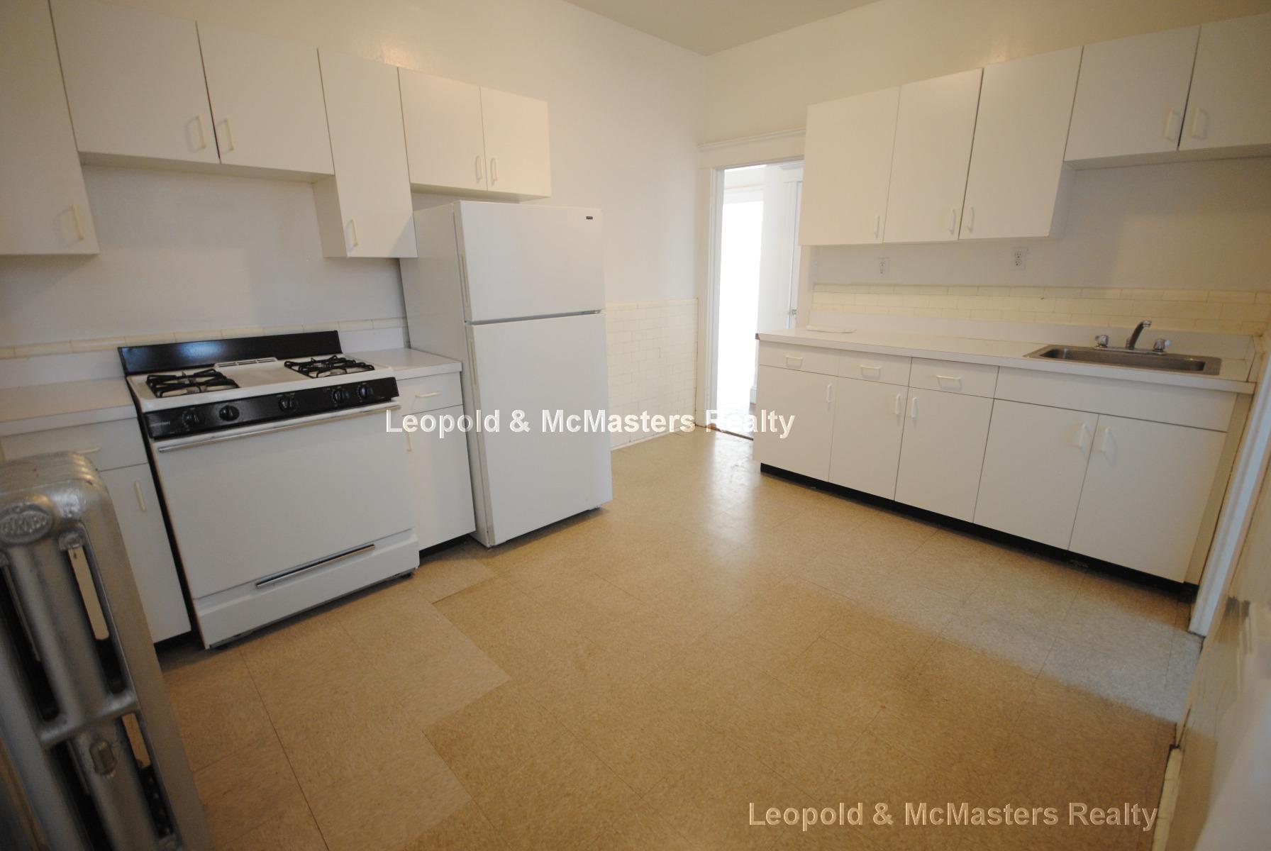 83 Winchester St, Coolidge Corner