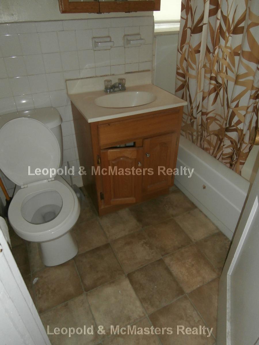 35 Gardner St, Allston