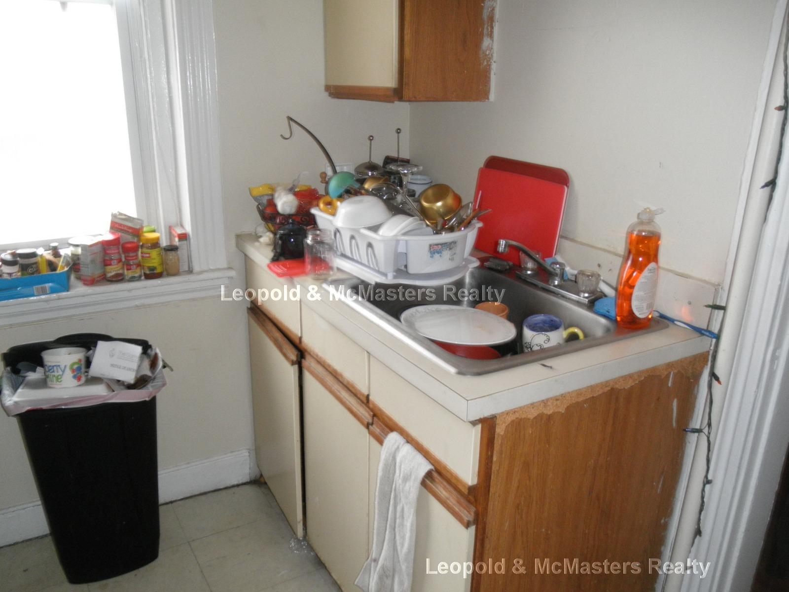 35 Gardner St, Allston