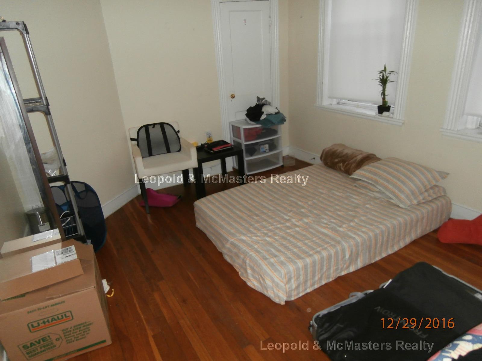 31 Gardner St, Allston