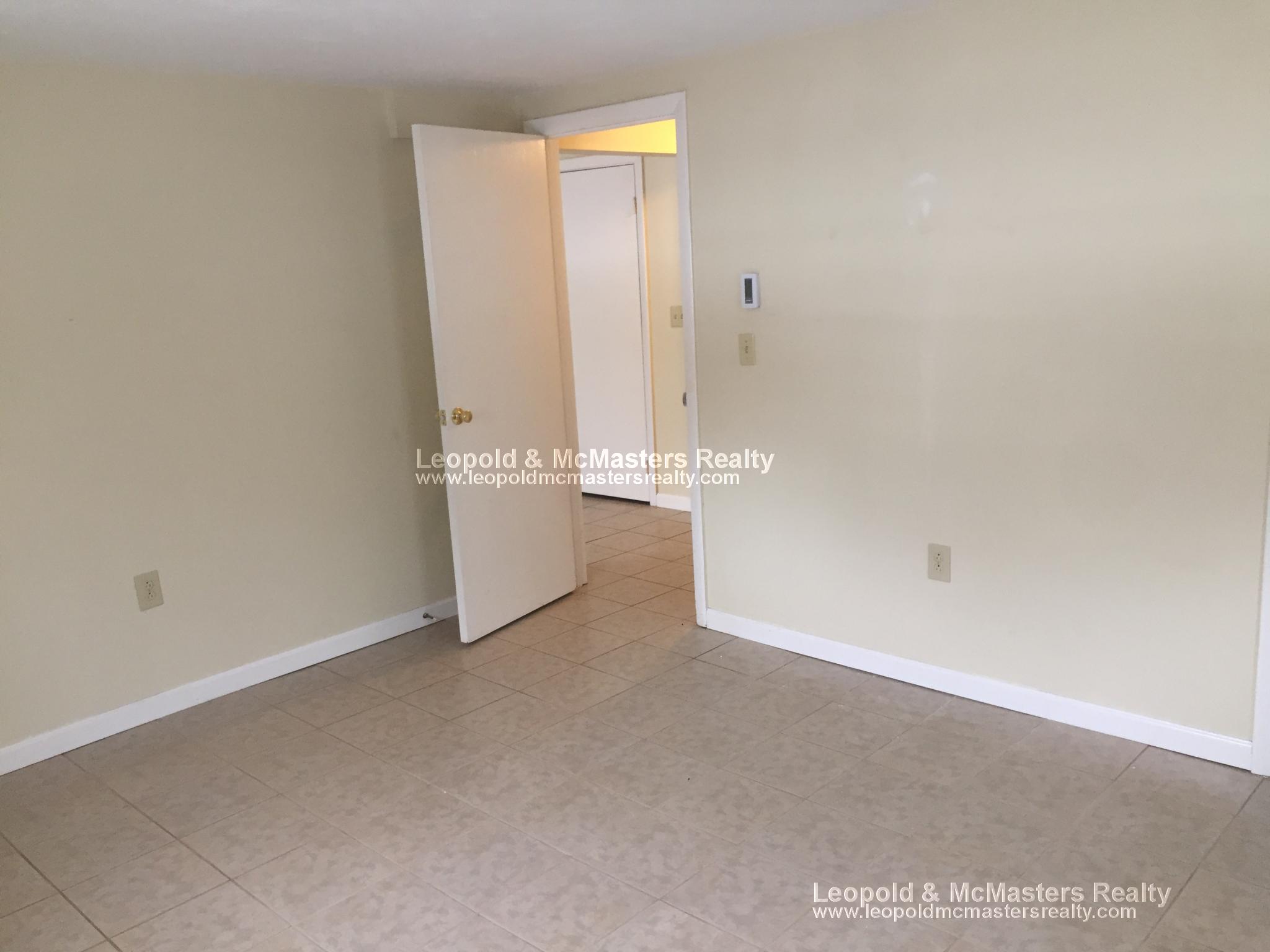 39 Dinan Dr, Gardner